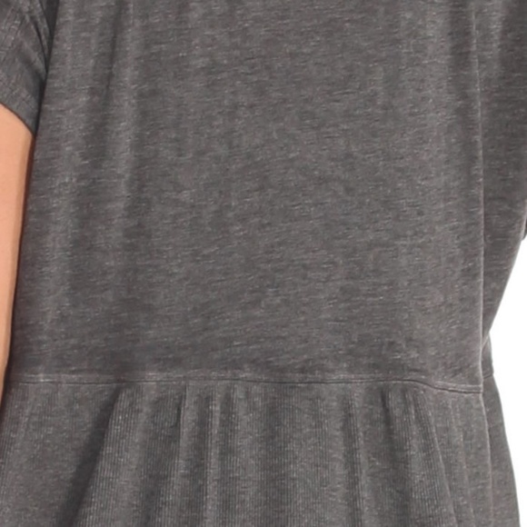 Calvin Klein Short Sleeve V-Neck Active Top - Picture 3 of 3